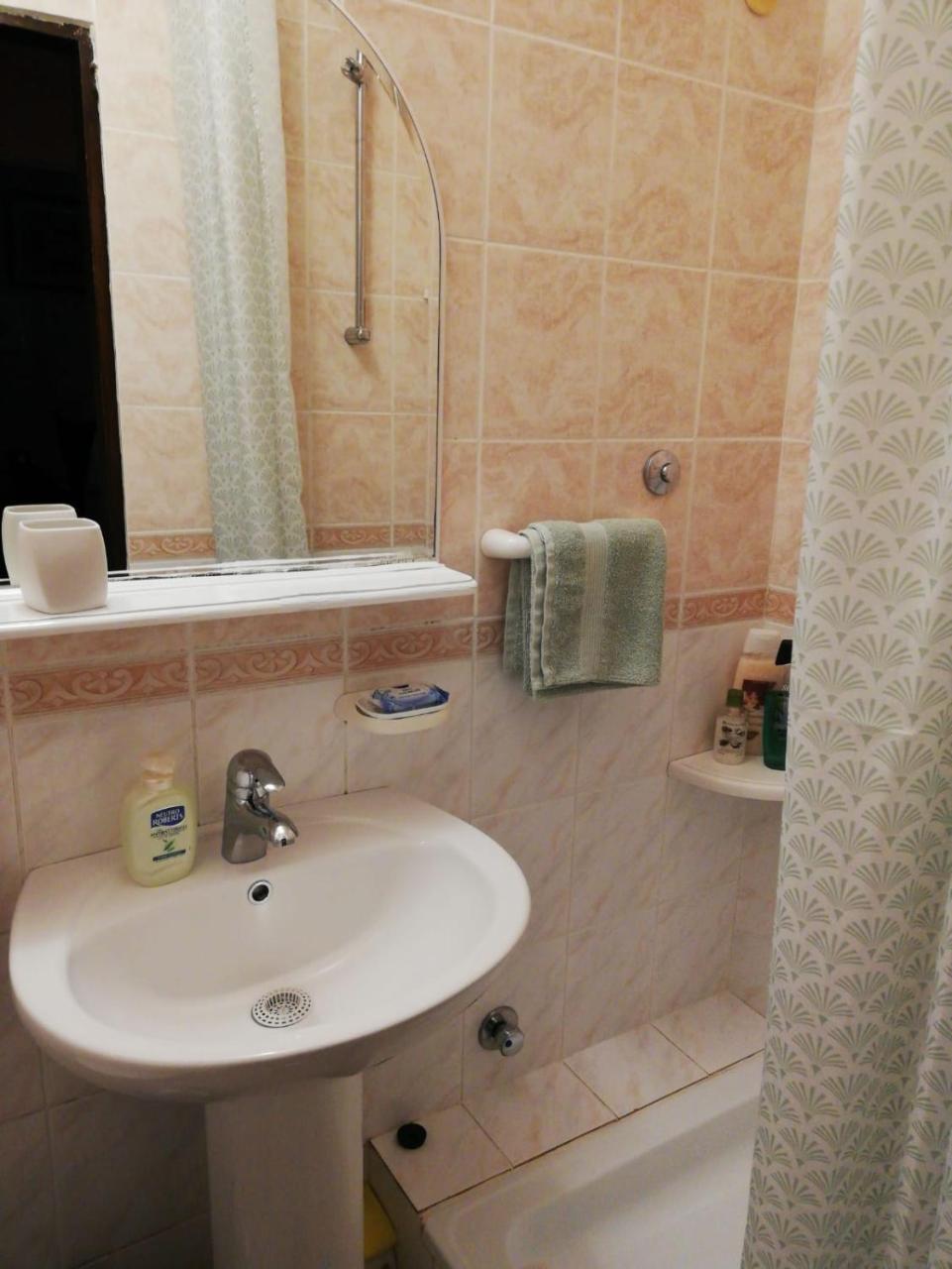 Classic Style Apartment Belgrado Buitenkant foto